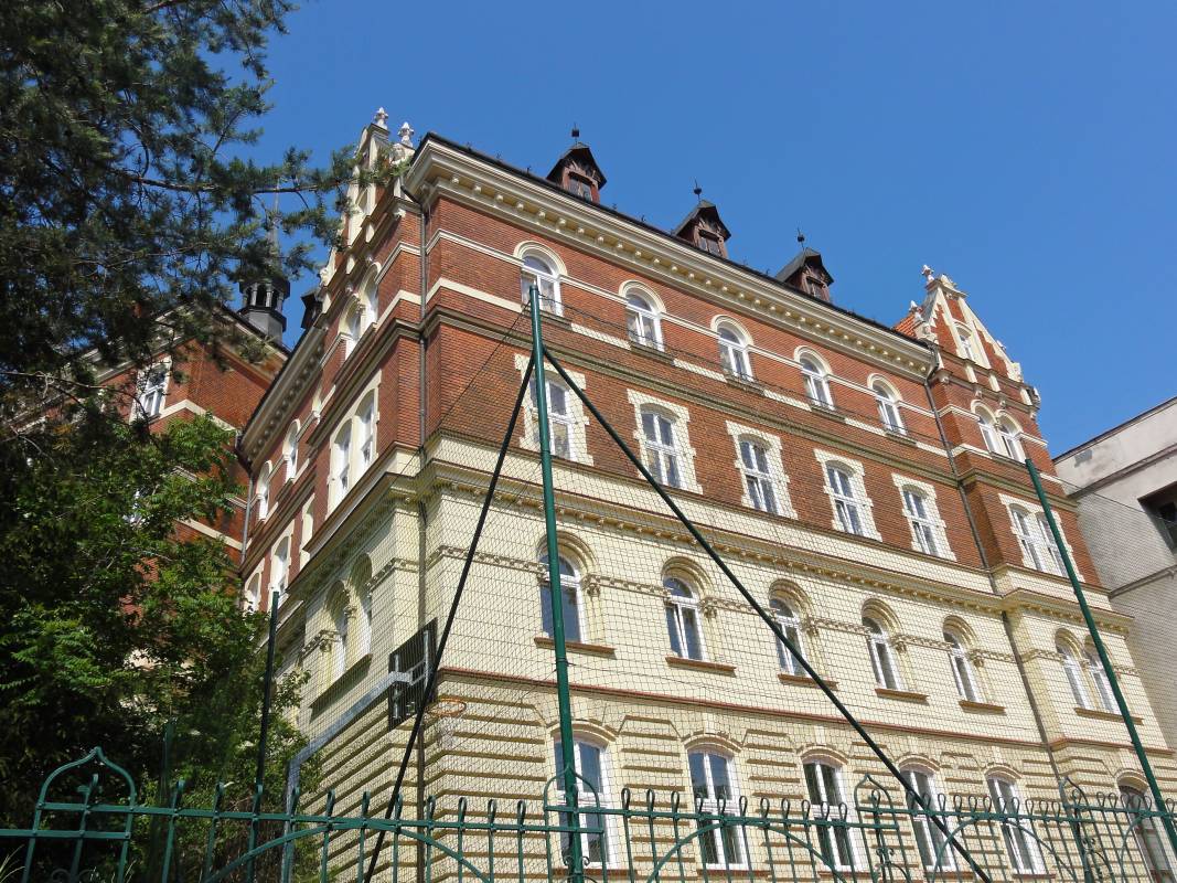 ZÁKLADNÁ ŠKOLA HLBOKÁ